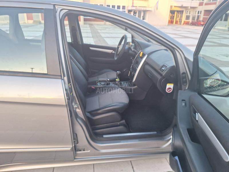 Mercedes Benz A 150 1.5 avantgarde