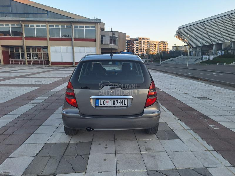 Mercedes Benz A 150 1.5 avantgarde