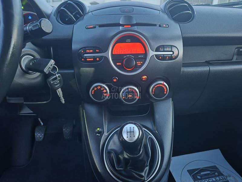Mazda 2 1.5