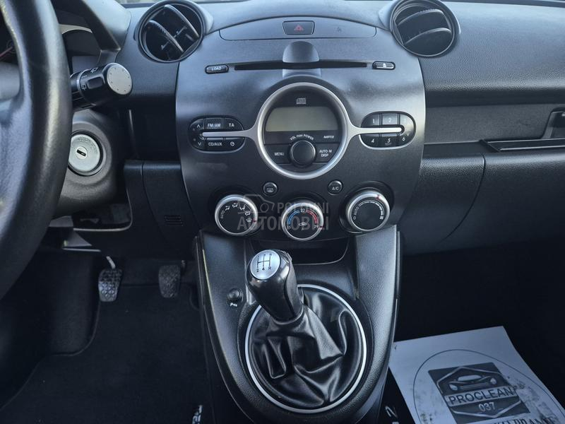 Mazda 2 1.5