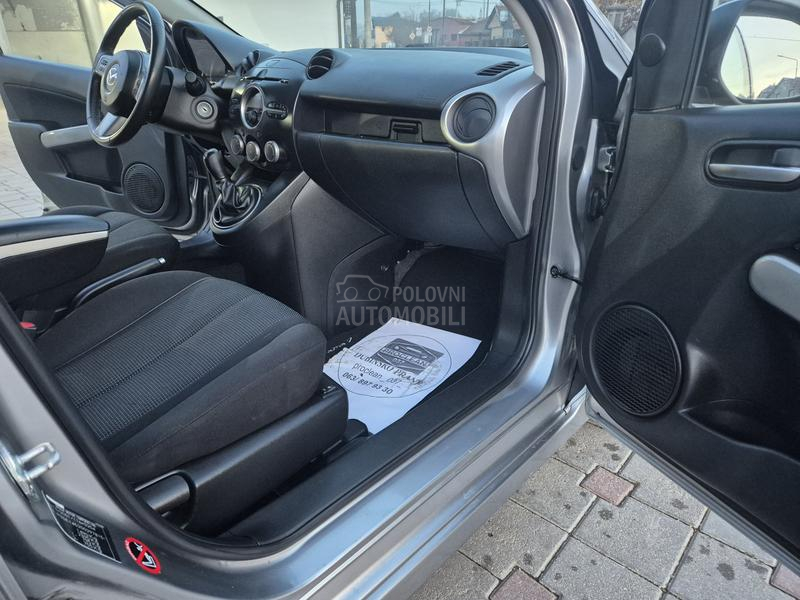 Mazda 2 1.5
