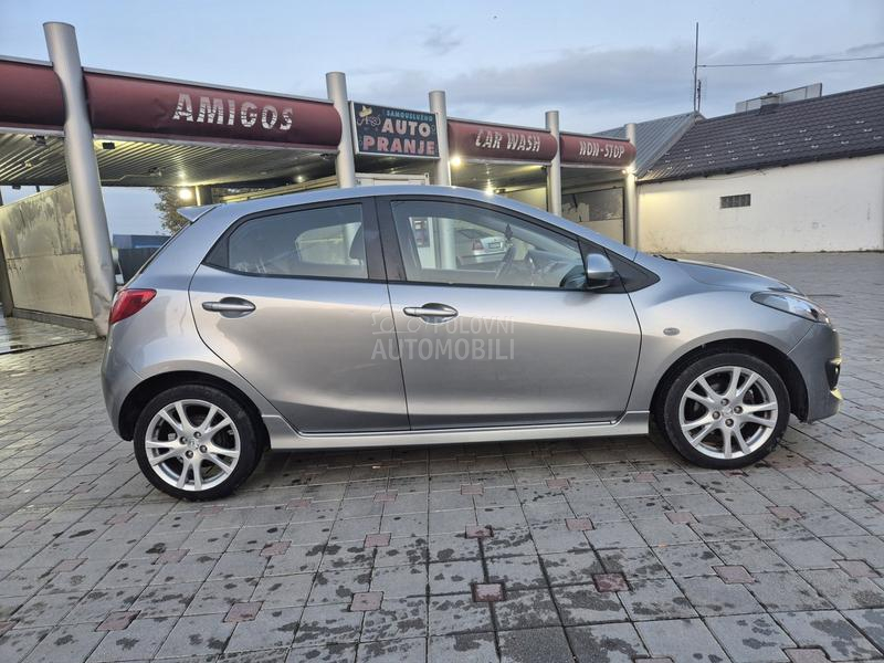 Mazda 2 1.5