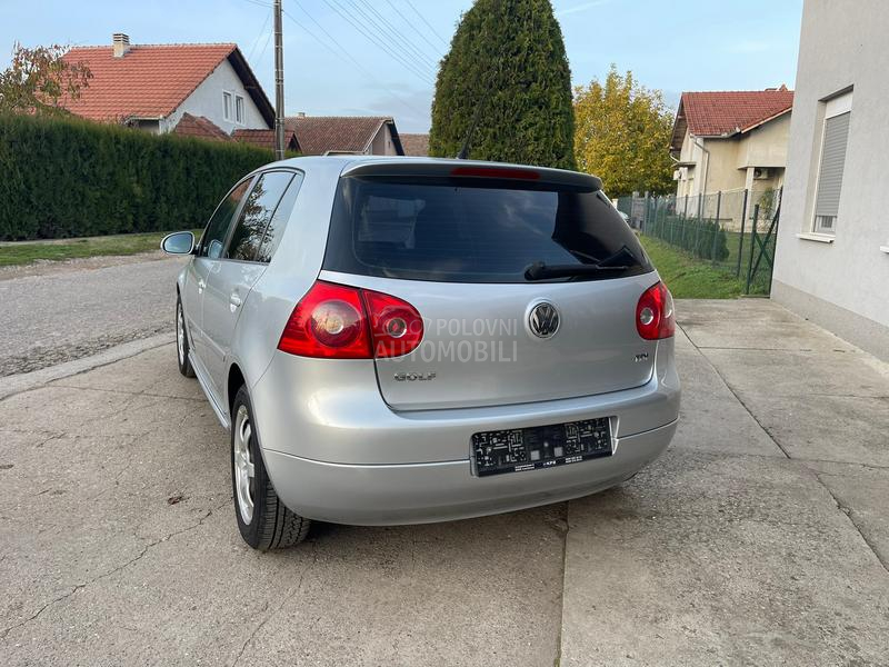 Volkswagen Golf 5 UNITED
