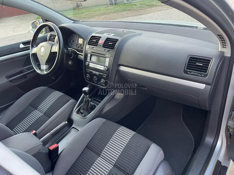 Volkswagen Golf 5 UNITED