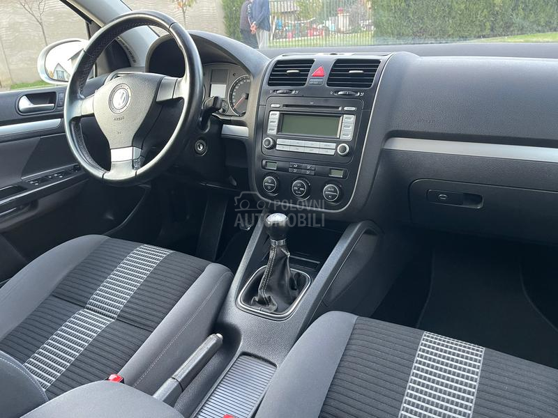 Volkswagen Golf 5 UNITED