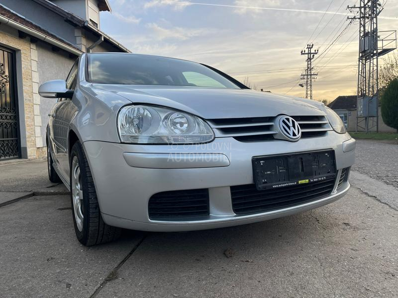 Volkswagen Golf 5 UNITED