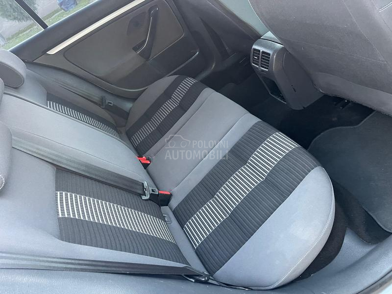 Volkswagen Golf 5 UNITED