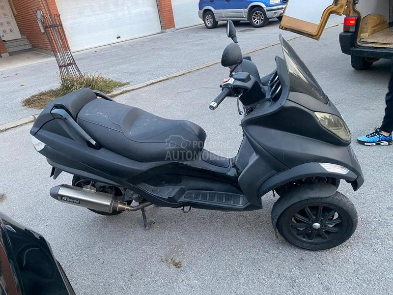 Piaggio mp3 250