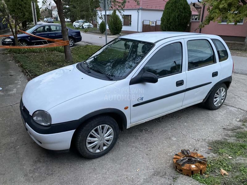 Opel Corsa B 