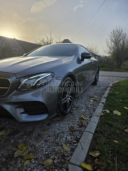 Mercedes Benz E 220 AMG