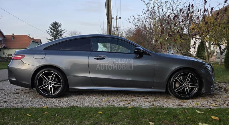 Mercedes Benz E 220 AMG