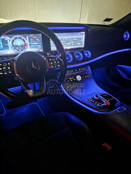 Mercedes Benz E 220 AMG