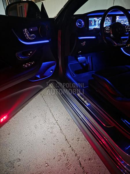 Mercedes Benz E 220 AMG