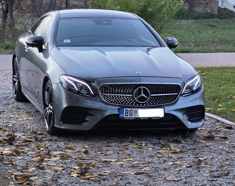 Mercedes Benz E 220 AMG