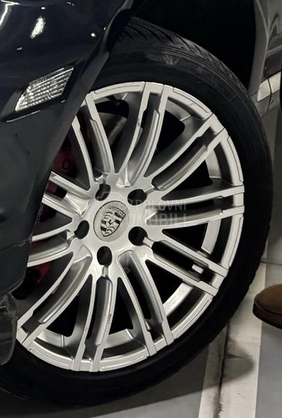 Porsche Cayenne Turbo 4.8 v8