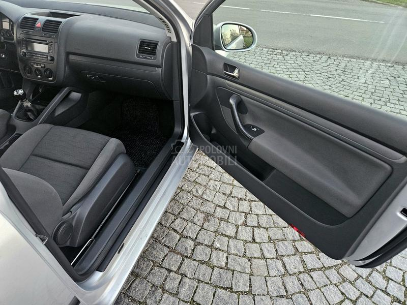 Volkswagen Golf 5 1.4