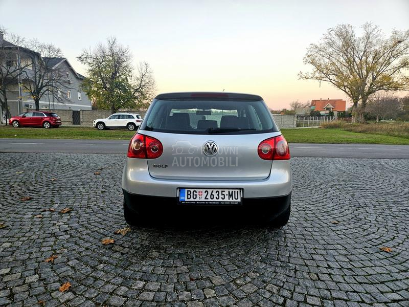 Volkswagen Golf 5 1.4