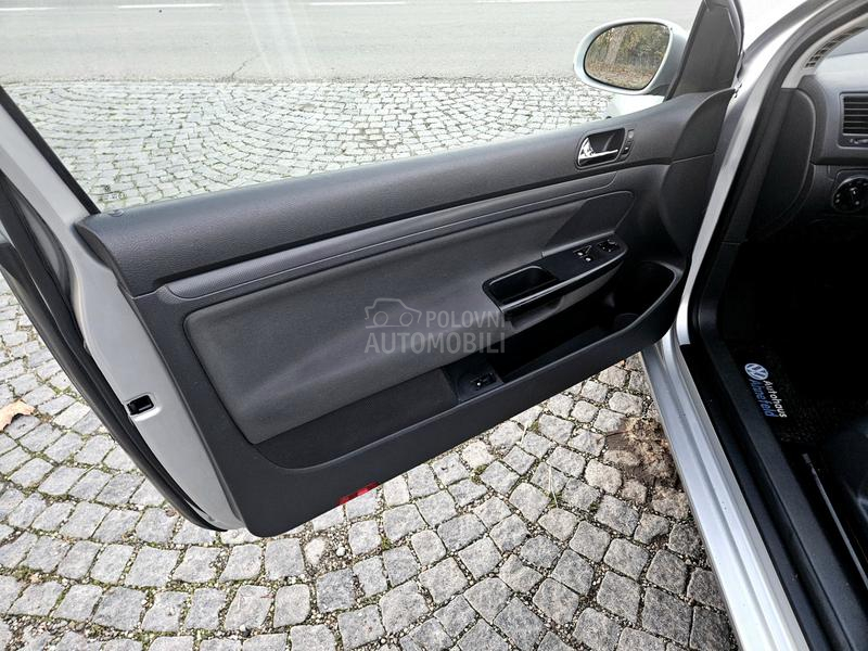 Volkswagen Golf 5 1.4