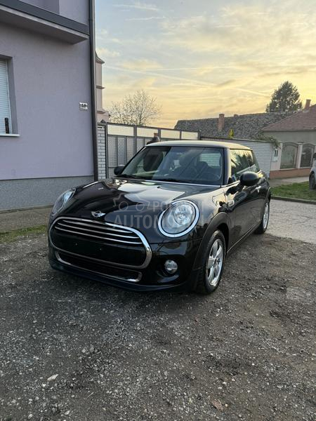 MINI Cooper 