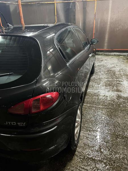 Alfa Romeo 147 alfa 147 1.9 jtdm