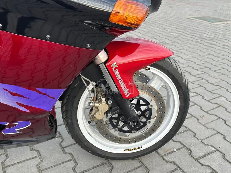 Kawasaki zzr 1100