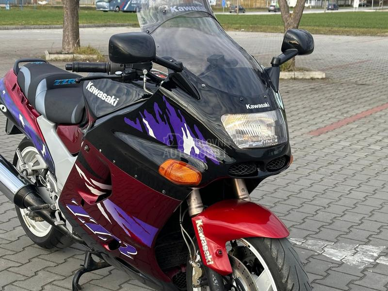 Kawasaki zzr 1100