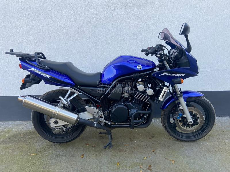 Yamaha FZS 600 Fazer