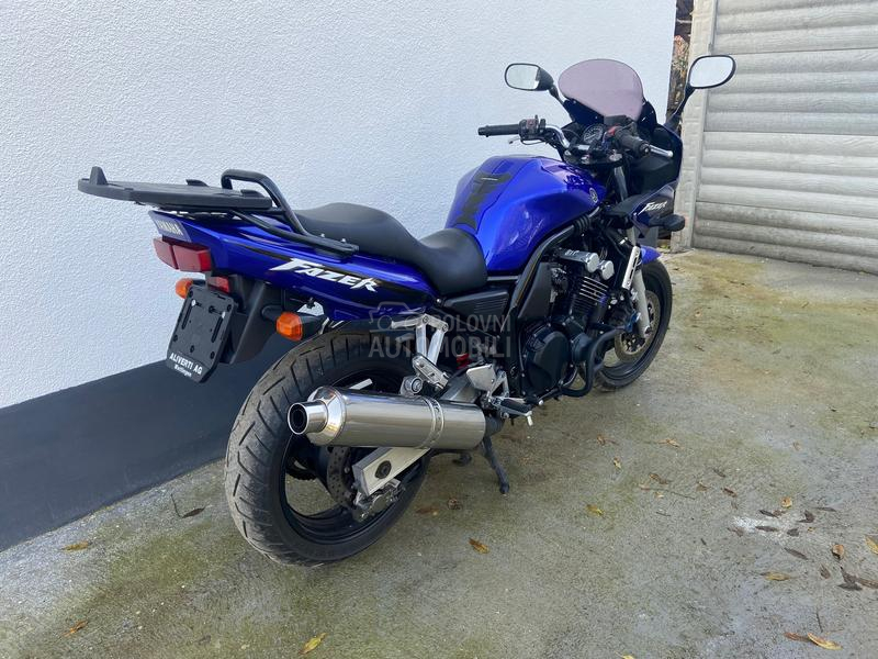 Yamaha FZS 600 Fazer