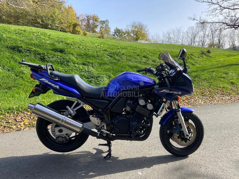 Yamaha FZS 600 Fazer