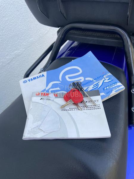 Yamaha FZS 600 Fazer