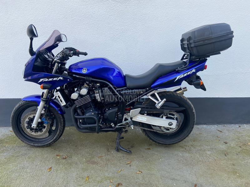 Yamaha FZS 600 Fazer