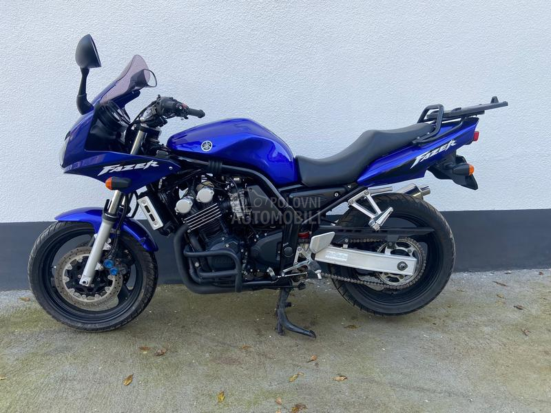 Yamaha FZS 600 Fazer