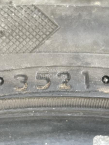 Lassa 225/45 R19 Zimska