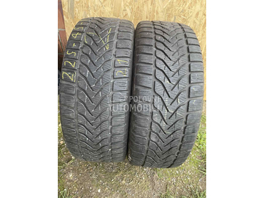 Lassa 225/45 R19 Zimska