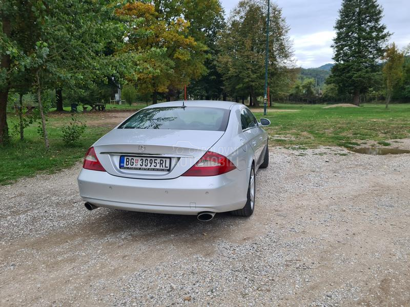 Mercedes Benz CLS 350 za motor quad