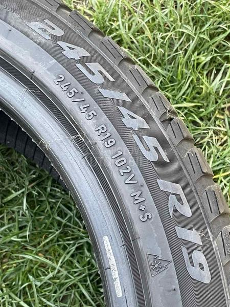 Pirelli 245/45 R19 Zimska