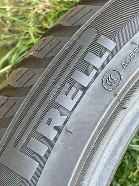 Pirelli 245/45 R19 Zimska
