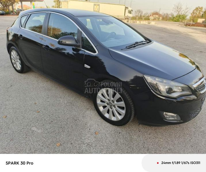 Opel Astra J 1.7 cdti n.o.v