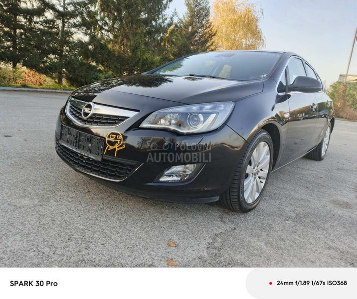 Opel Astra J 1.7 cdti n.o.v