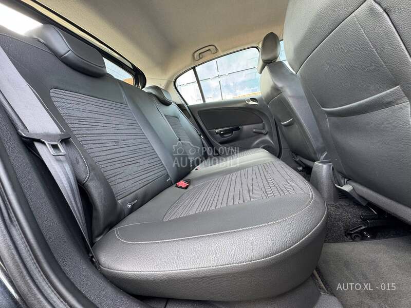 Opel Corsa D 1.2 B / NAV / COSMO