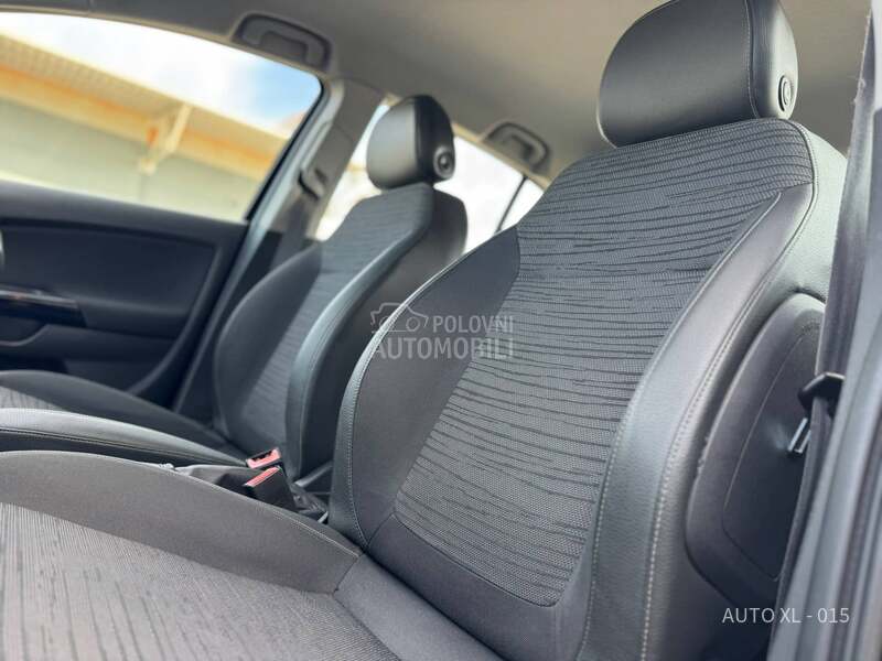 Opel Corsa D 1.2 B / NAV / COSMO