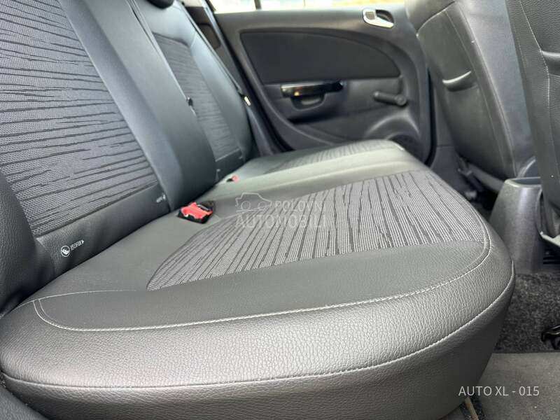 Opel Corsa D 1.2 B / NAV / COSMO