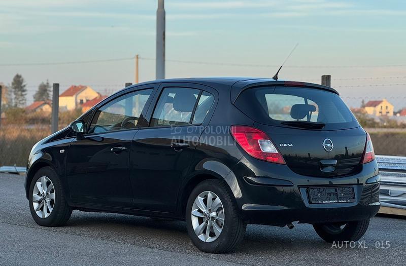Opel Corsa D 1.2 B