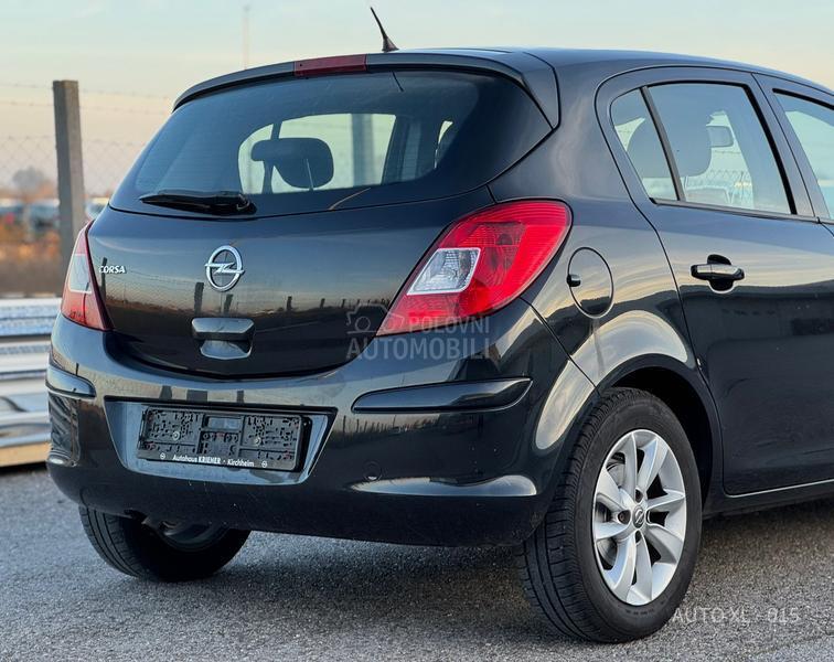 Opel Corsa D 1.2 B