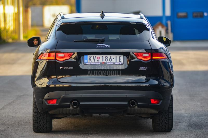 Jaguar F pace 