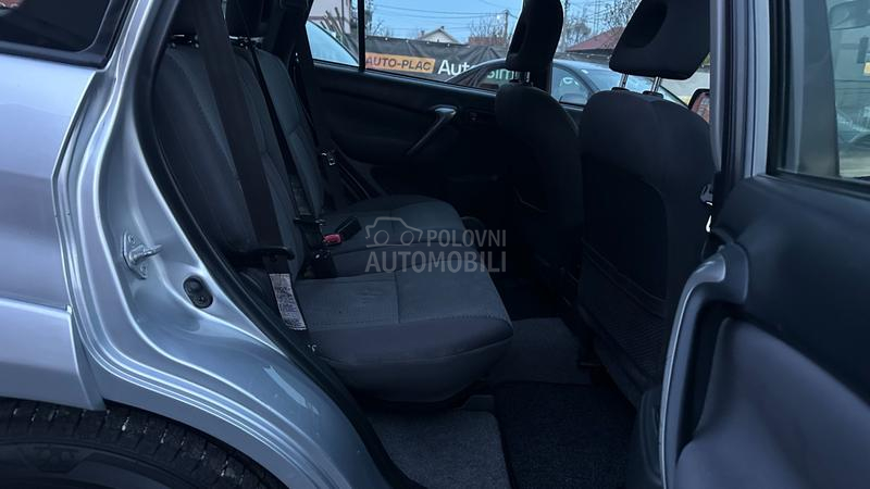 Toyota RAV 4 2,0 D 4X4 T00P
