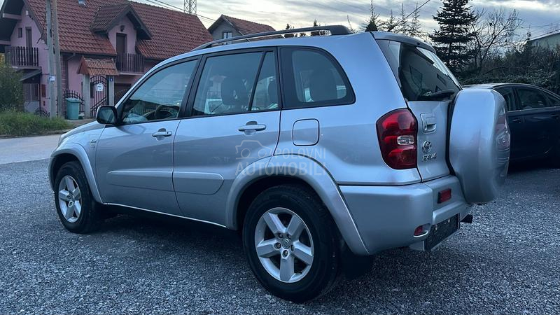 Toyota RAV 4 2,0 D 4X4 T00P