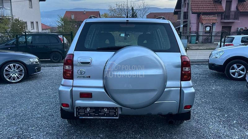 Toyota RAV 4 2,0 D 4X4 T00P