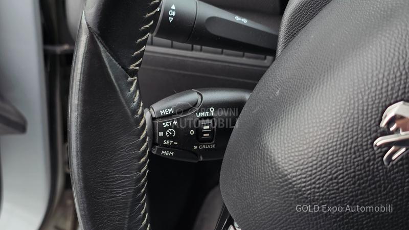 Peugeot 308 1.6 HDi 92 ALLURE