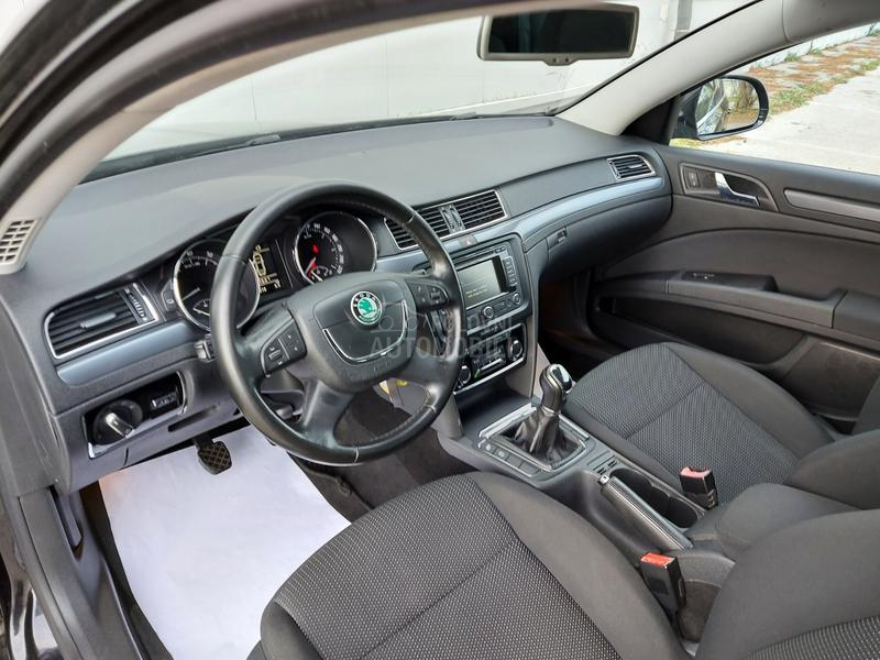 Škoda Superb 1.4 tsi 251217 k m